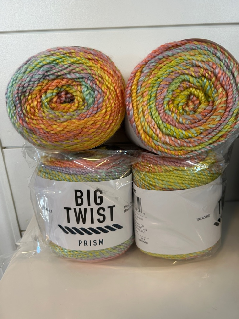 4 Big Twist Prism Multicolor Yarn Cake - Rainbow quartz